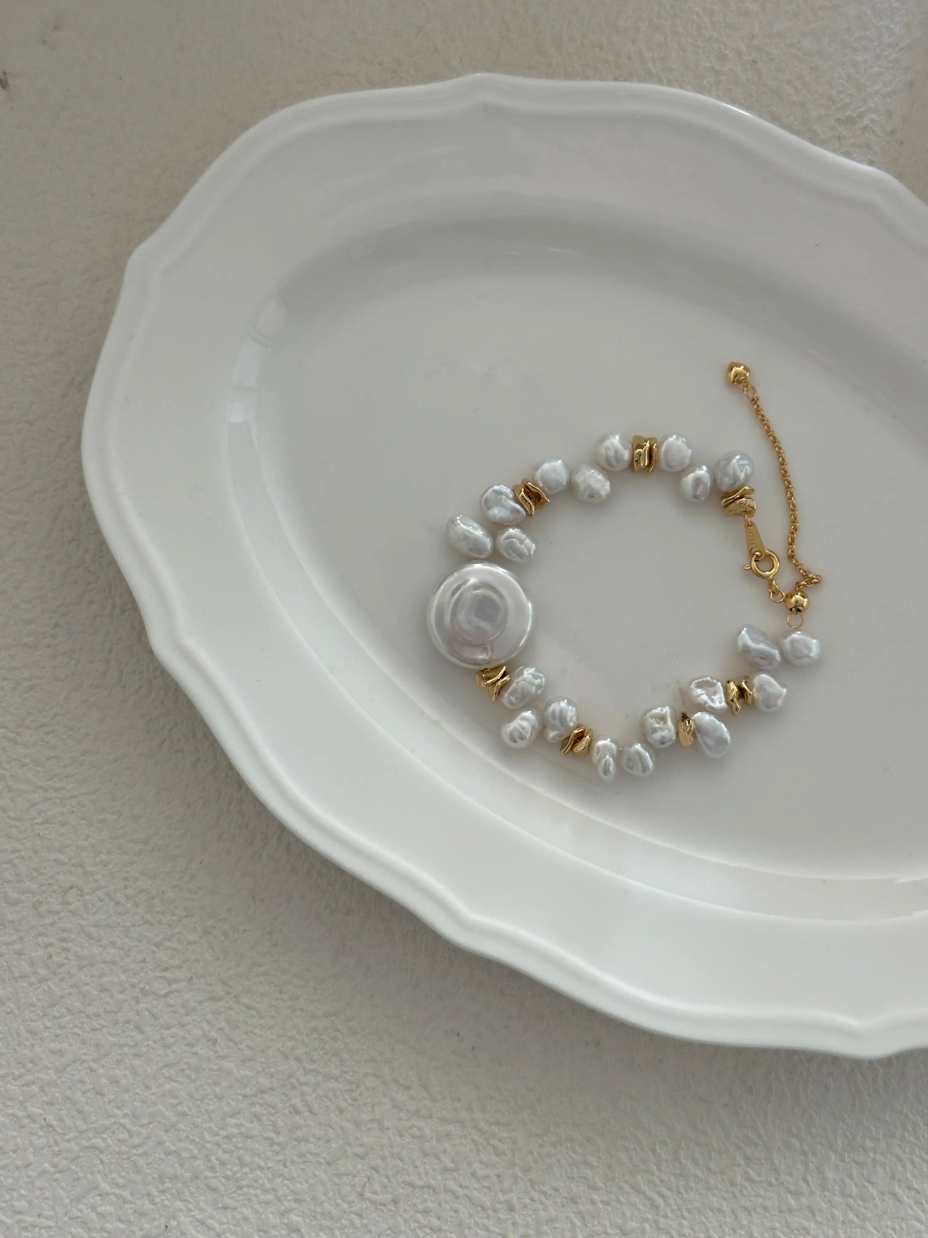 Baroque and Keshi Pearl Bracelet