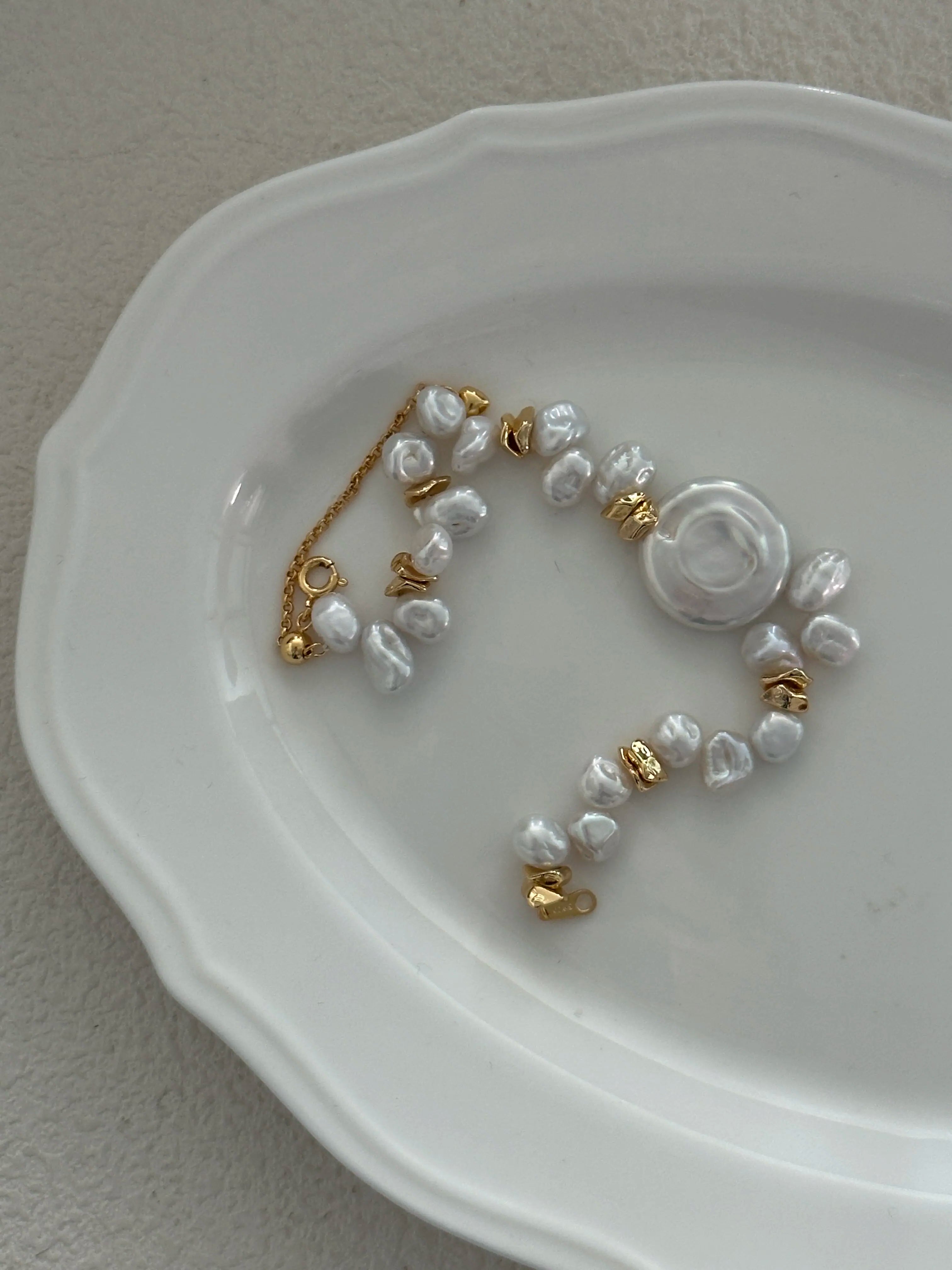 Baroque and Keshi Pearl Bracelet