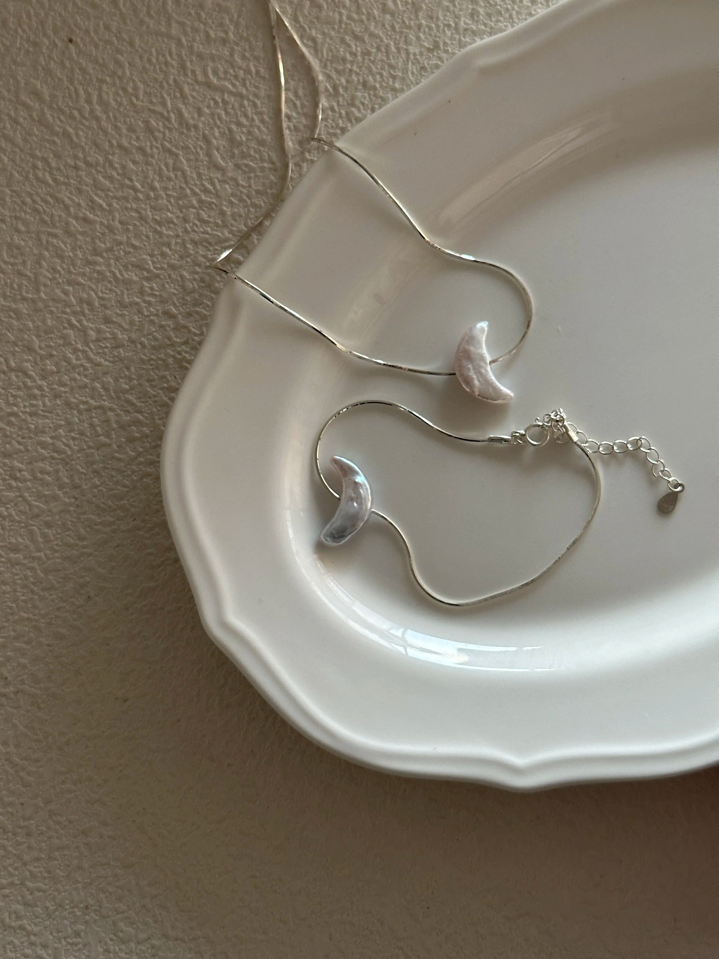 Moon-Shaped Baroque Pearl Silver Bracelet