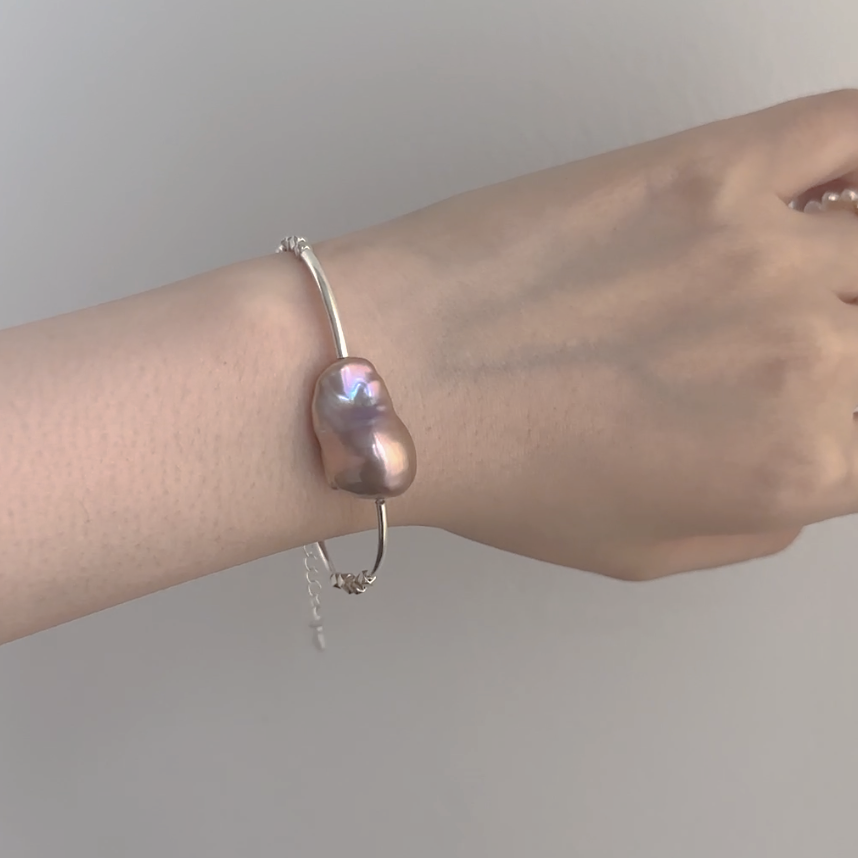 Single Baroque Pearl Silver Bracelet