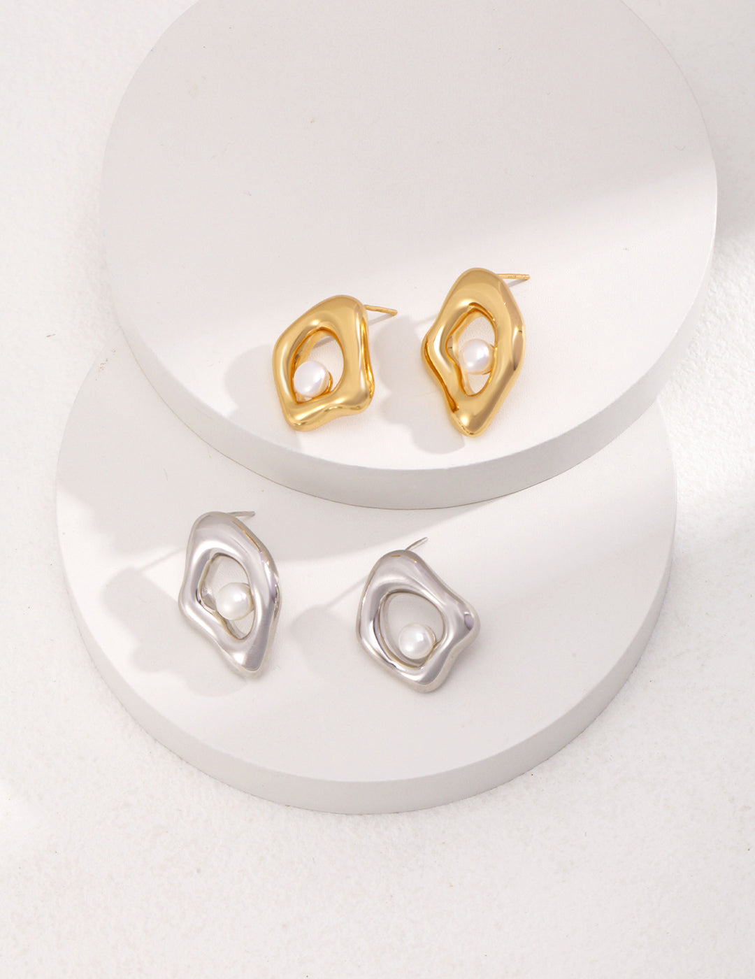 Aurora Frame Freshwater Pearl Earrings