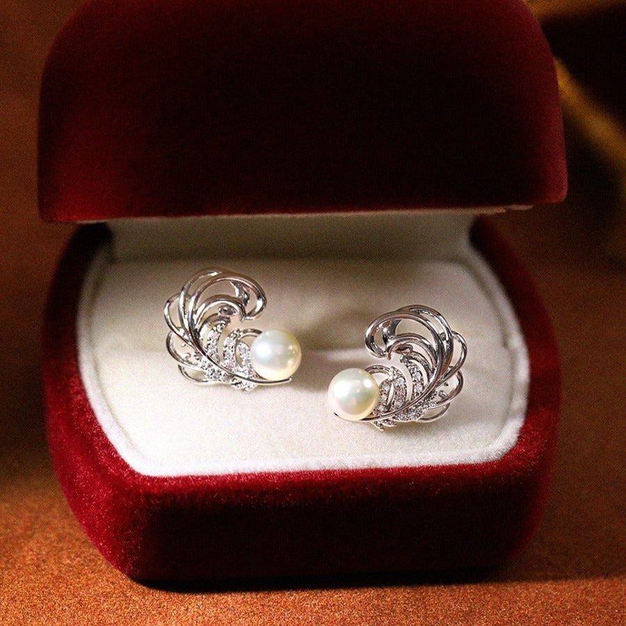 Feather Grace – 6mm Freshwater Pearl Earrings