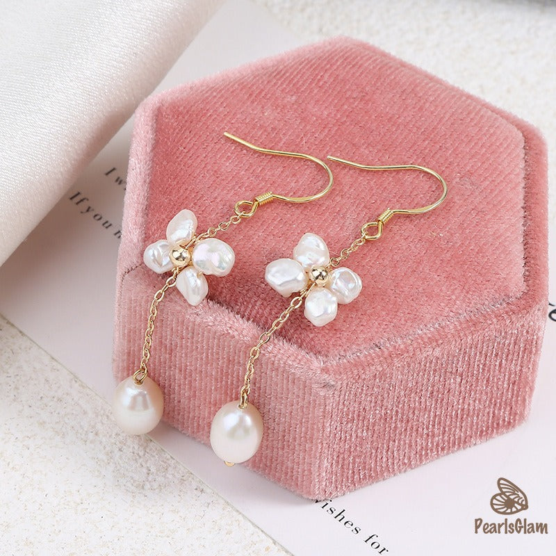 Lover’s Poem – Heart Stud & Stick Pearl Earrings