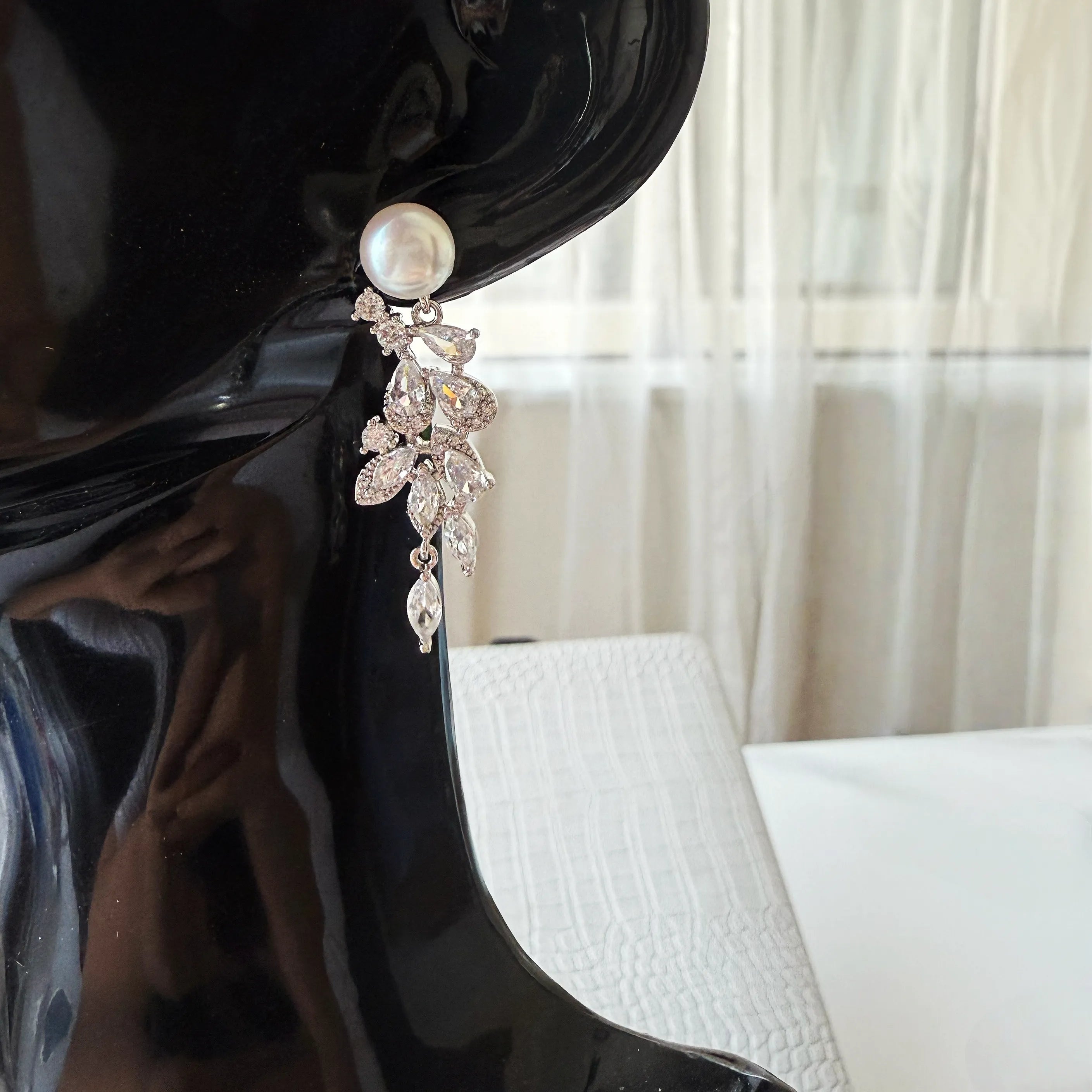 16 - Leaf Cascade – Freshwater Pearl Earrings