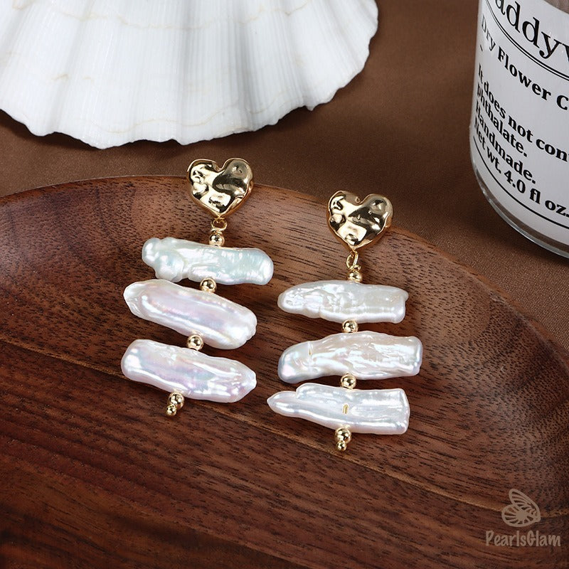 Amour Lines – Baroque Pearl & Heart Stud Earrings