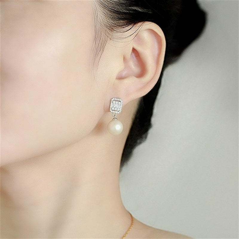 Art Deco Crystal Freshwater Pearl Earrings & Necklace