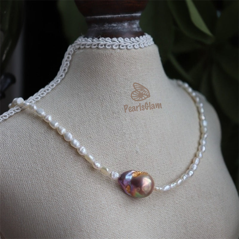 Poetic Grace – Baroque Pearl Pendant Necklace