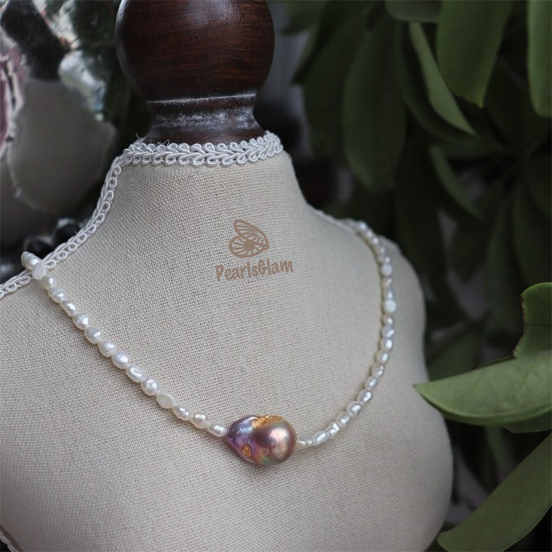 Poetic Grace – Baroque Pearl Pendant Necklace