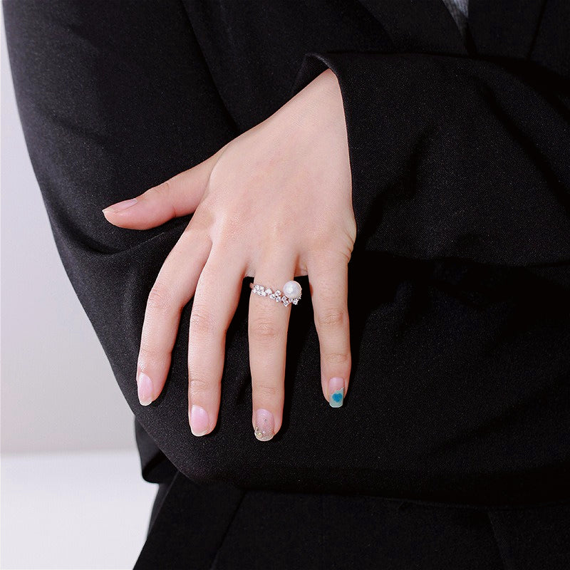 Starlit Grace – 8mm Freshwater Pearl Ring