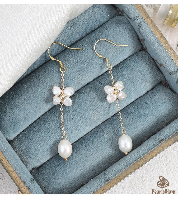 Lover’s Poem – Heart Stud & Stick Pearl Earrings
