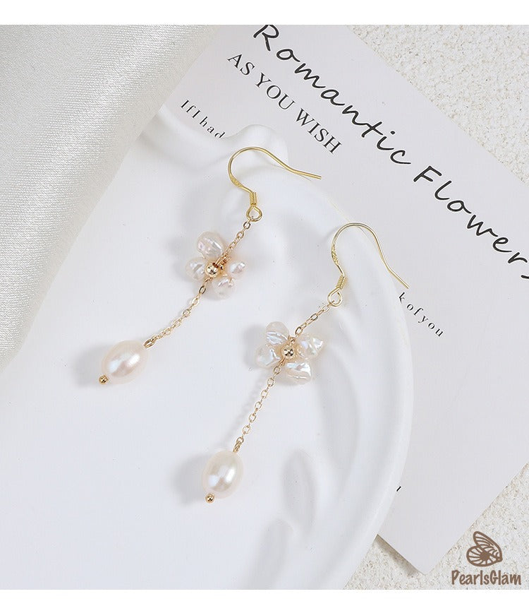 Lover’s Poem – Heart Stud & Stick Pearl Earrings