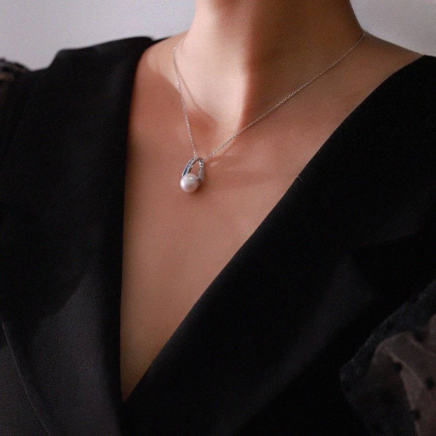 Framed Azure - 10mm Freshwater Pearl Pendant Necklace