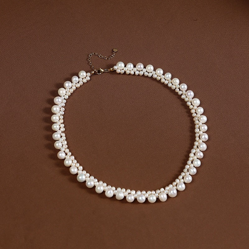 Classic Freshwater Pearl Beaded Choker Necklace displays a classic and elegant style.