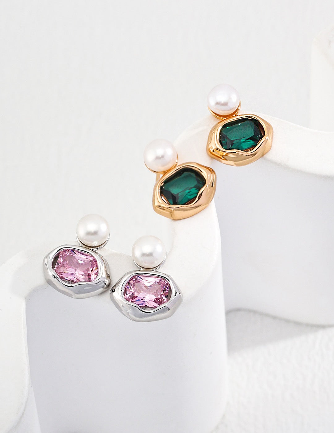 Celeste Pearl & Crystal Stud Earrings