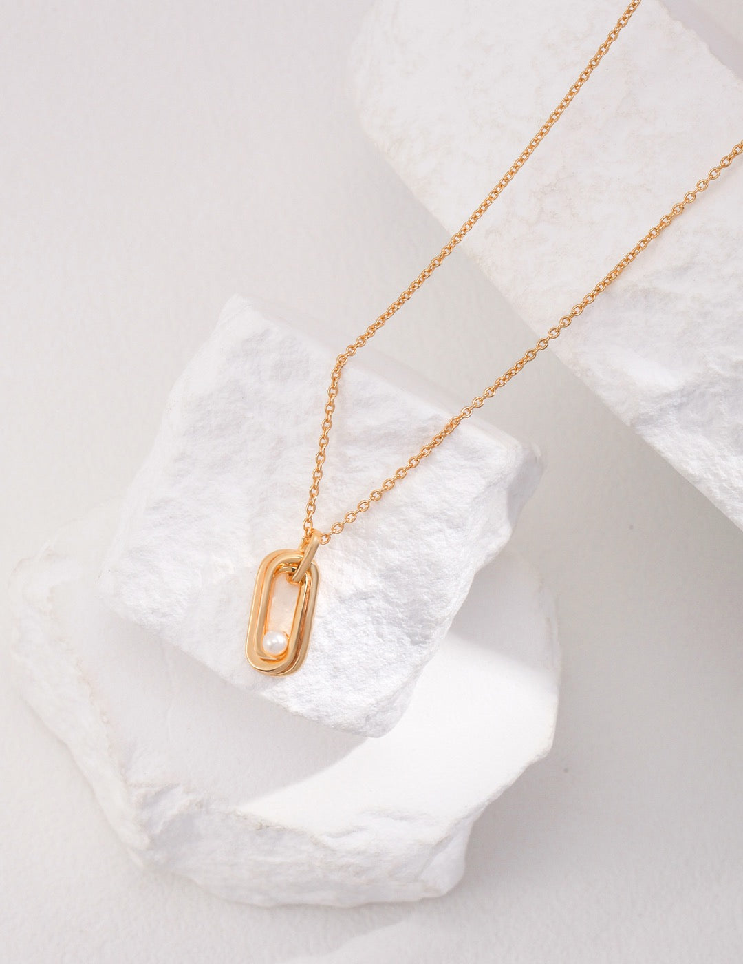 Mobius Pearl Necklace