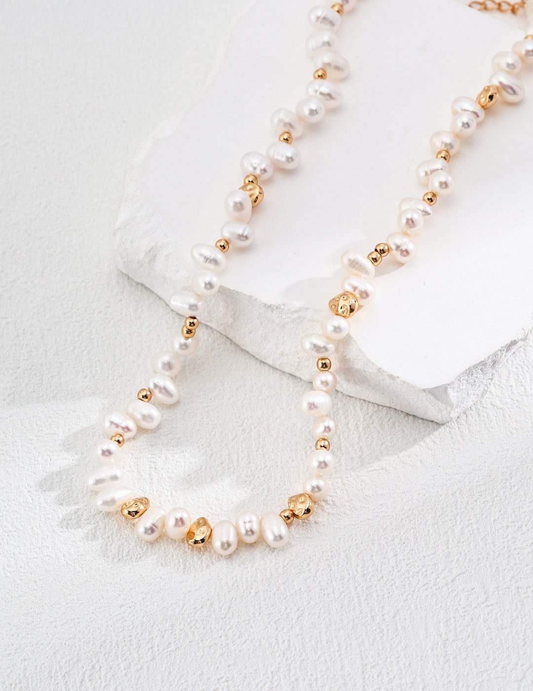 Luna Grace – Gold Accent Pearl Necklace & Bracelet