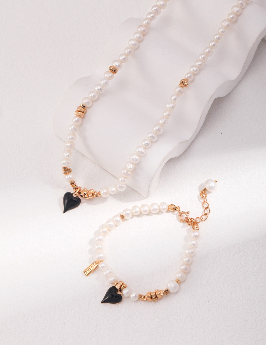 Midnight Heart – Black Charm Freshwater Pearl Bracelet & Necklace