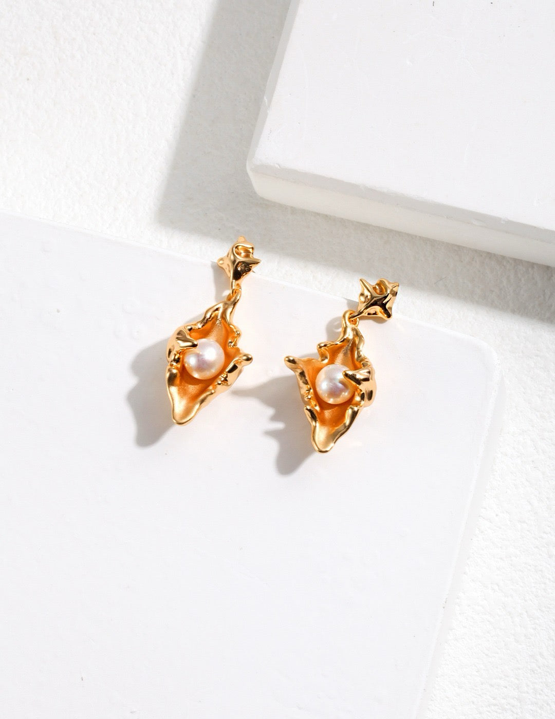 Tidal Shell Freshwater Pearl Earrings