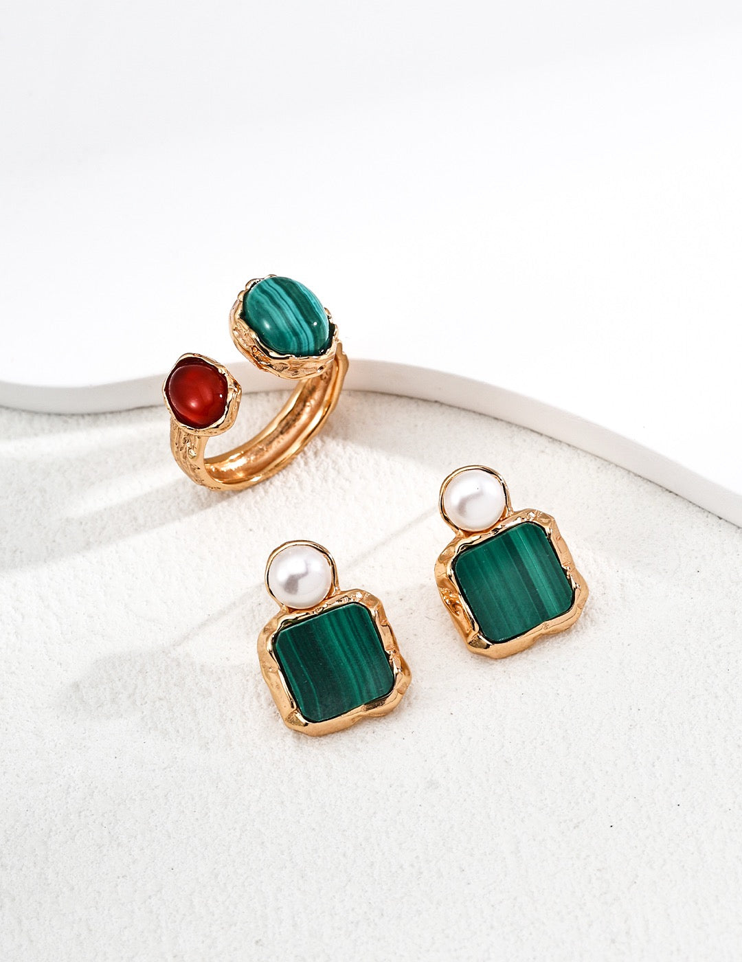 Emerald Poise Malachite Freshwater Pearl Earrings