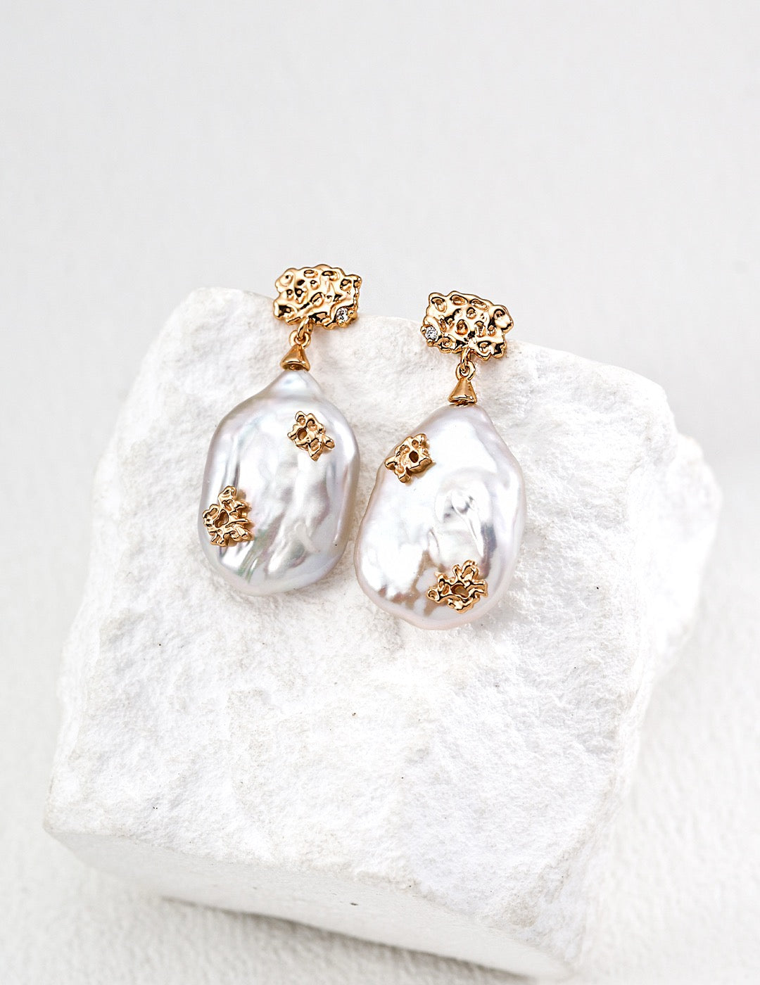 Golden Reef – Baroque Pearl Drop Earrings