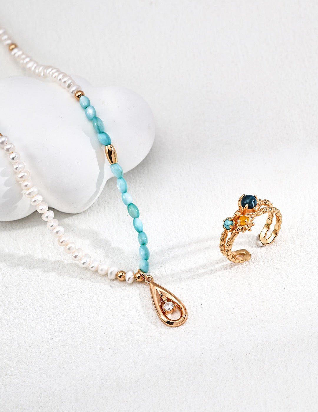 Ocean Dew – Blue Shell & Pearl Necklace