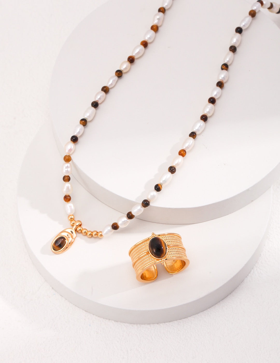 Golden Gaze – Tiger Eye & Pearl Pendant Necklace