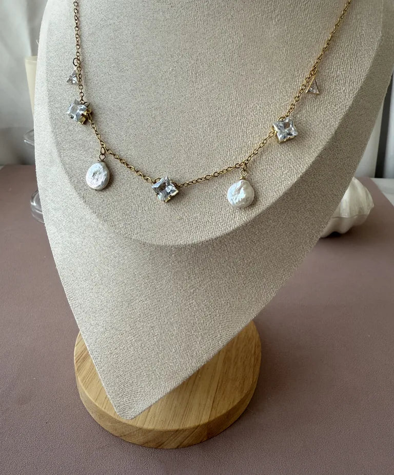 Luna Shinny Baroque Pearl Necklace