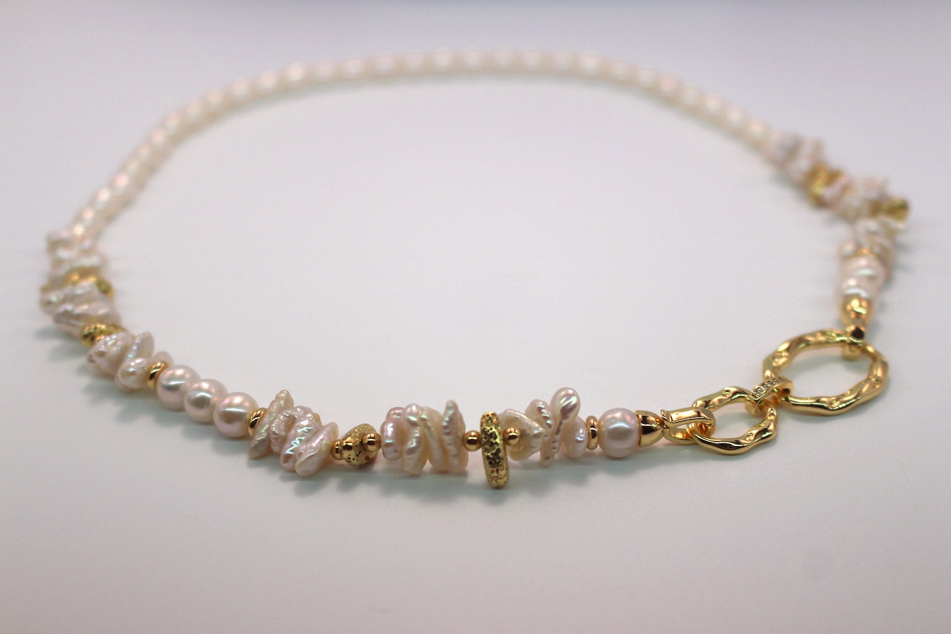 Flat freshwater and Oval Pearl Strung Necklace