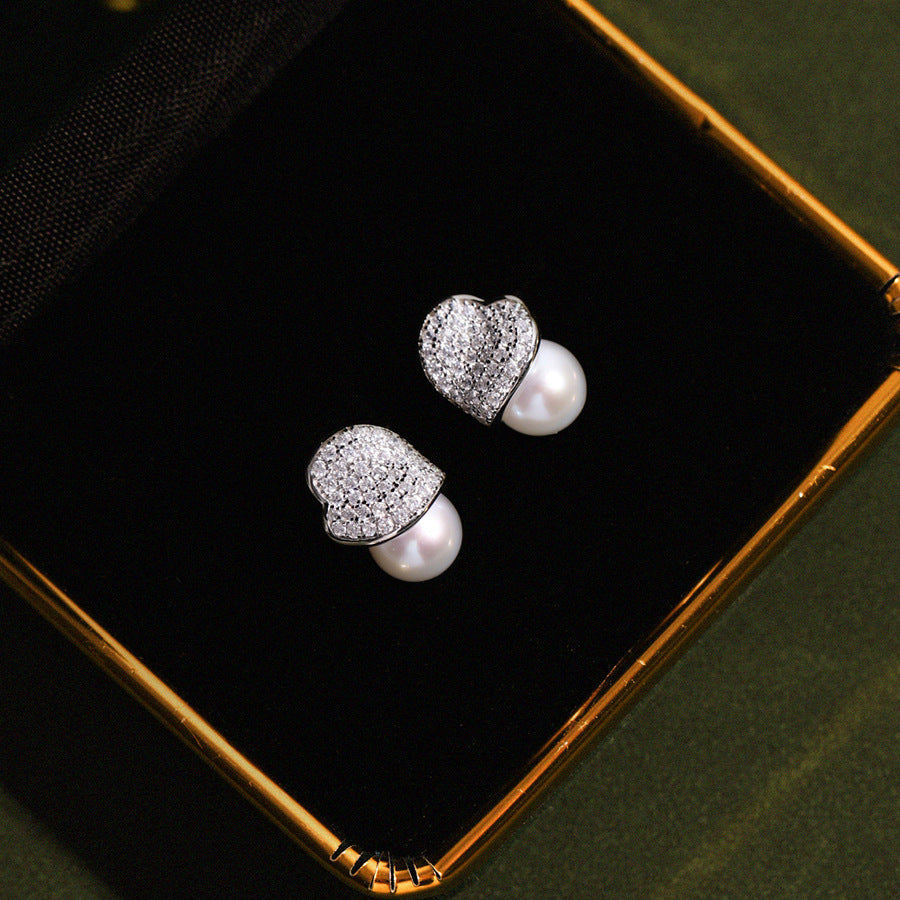 Lustrous Heart – Freshwater Pearl Earrings