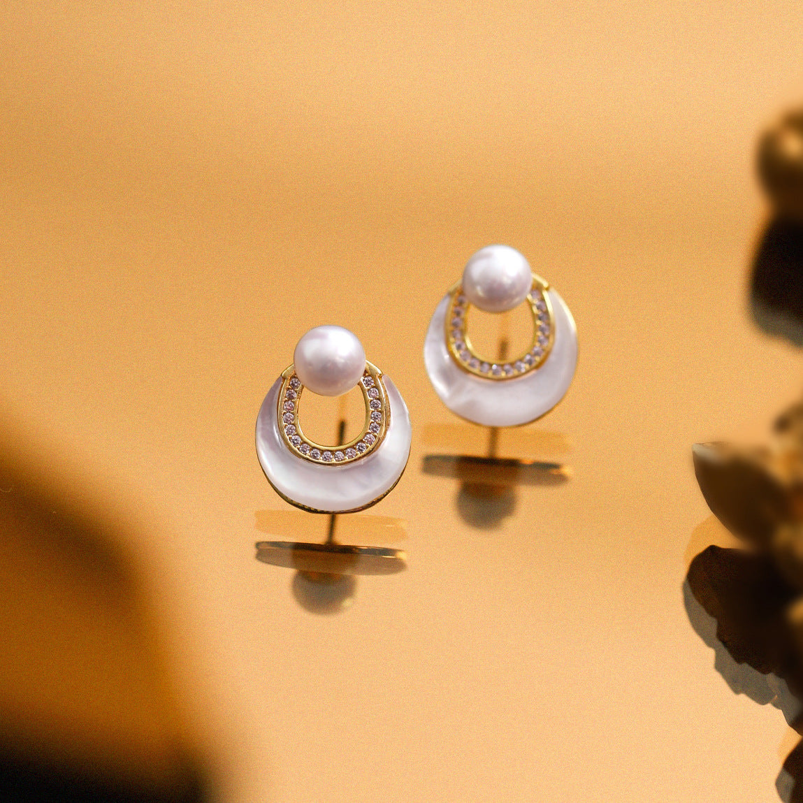 Luna Grace – 6mm Freshwater Pearl Earrings