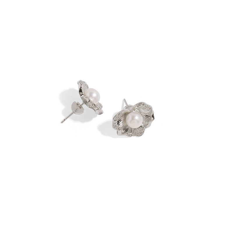 Lotus Grace – 6mm Freshwater Pearl Earrings