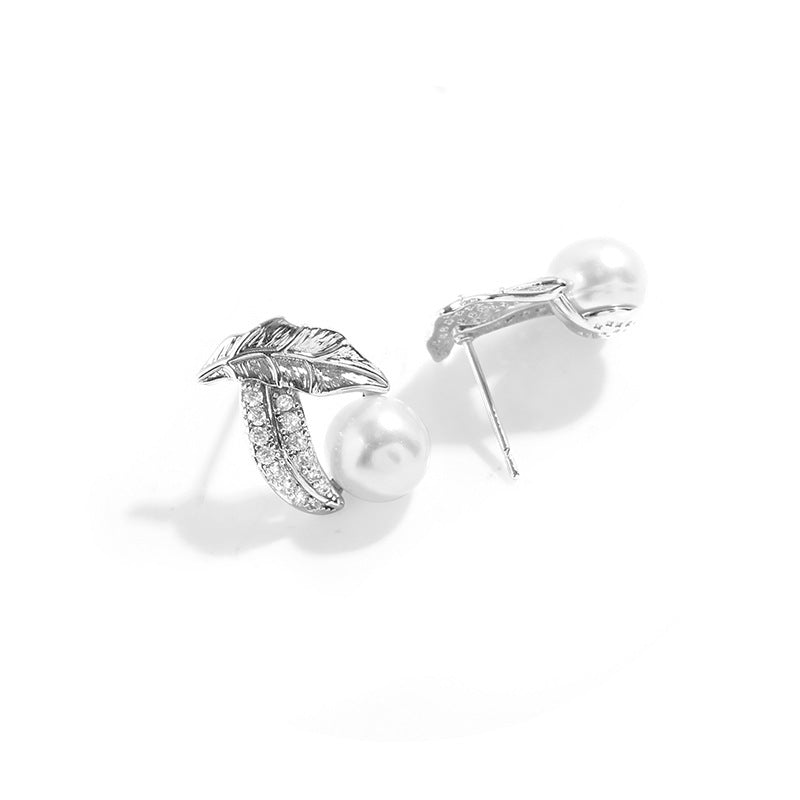 10-Enchanted Leaf – Freshwater Pearl Earrings