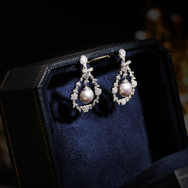 Floral Halo – Grey Freshwater Pearl Drop Earrings