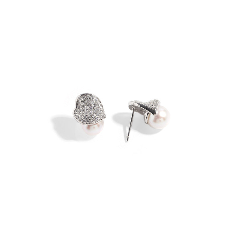 Lustrous Heart – Freshwater Pearl Earrings