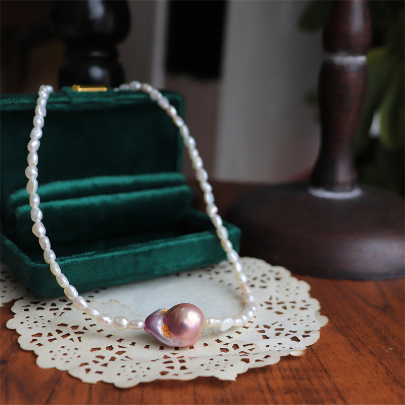 Poetic Grace – Baroque Pearl Pendant Necklace
