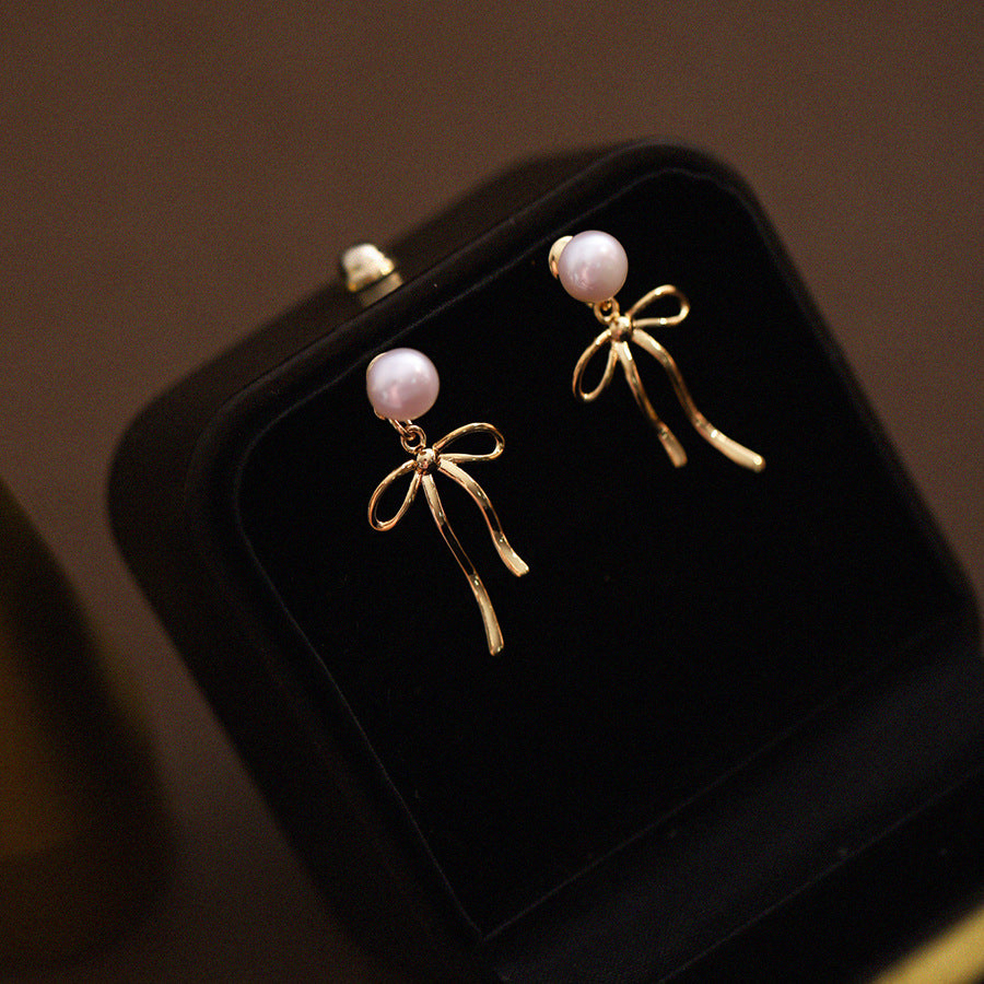 Ribbon Grace – 7mm Freshwater Pearl Earrings