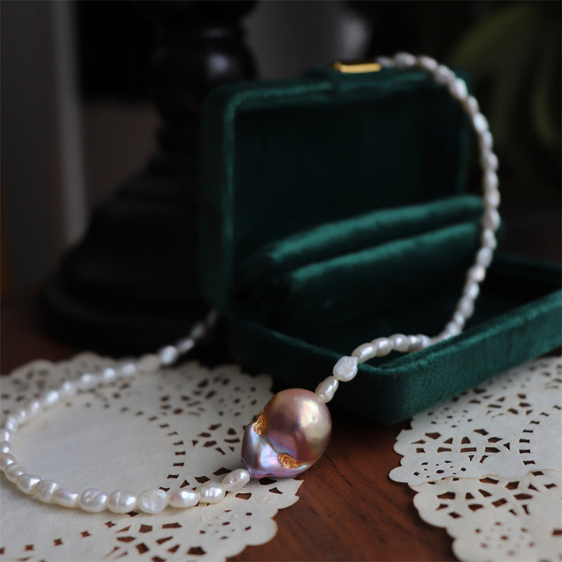 Poetic Grace – Baroque Pearl Pendant Necklace