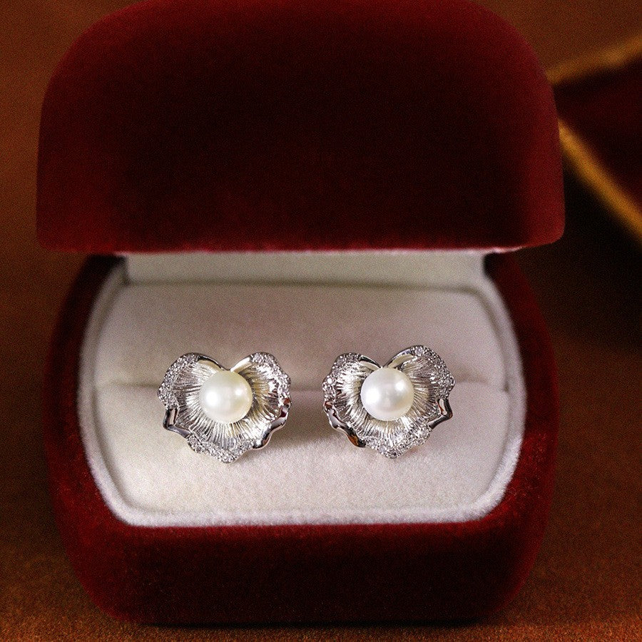 Lotus Grace – 6mm Freshwater Pearl Earrings