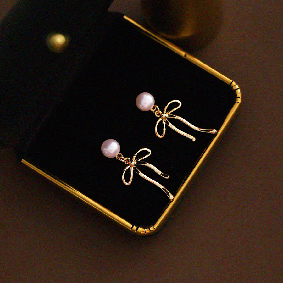 Ribbon Grace – 7mm Freshwater Pearl Earrings