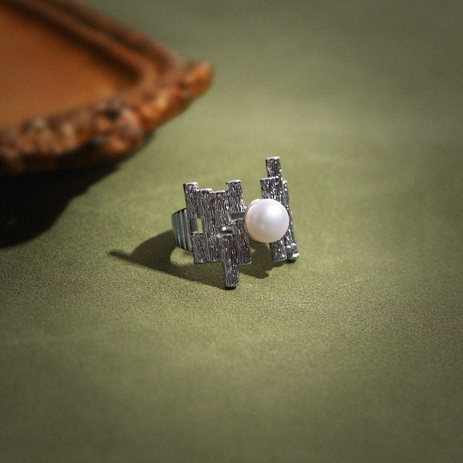 Modern Grace – 8mm Freshwater Pearl Ring
