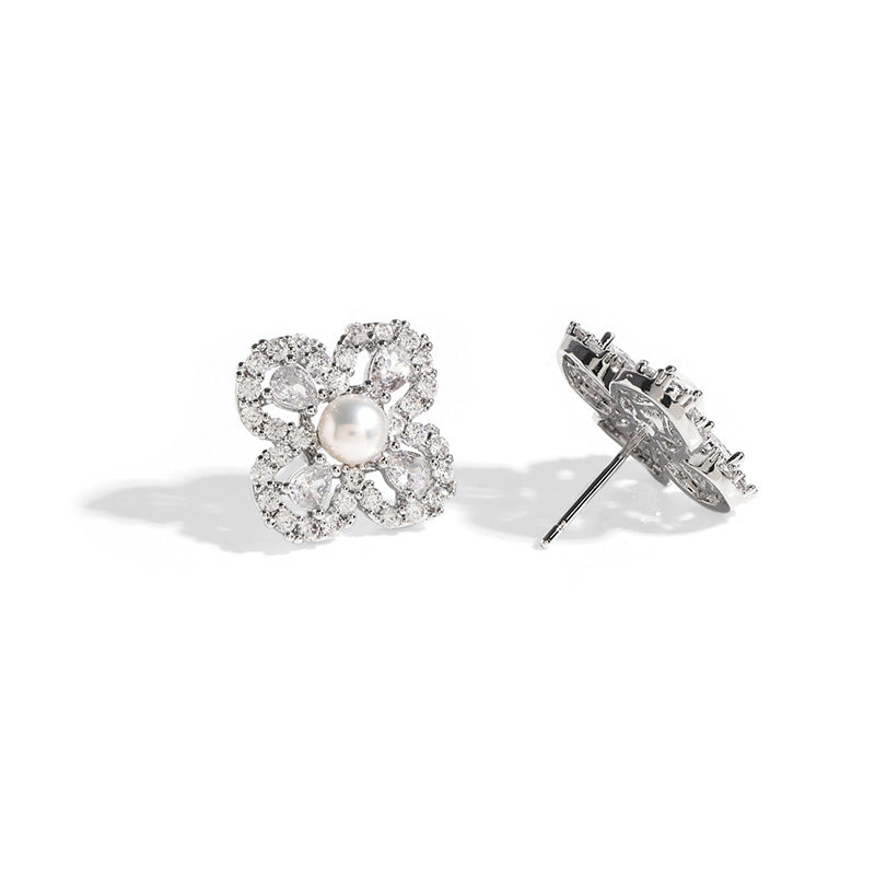 Floral Grace – 5mm Freshwater Pearl Earrings