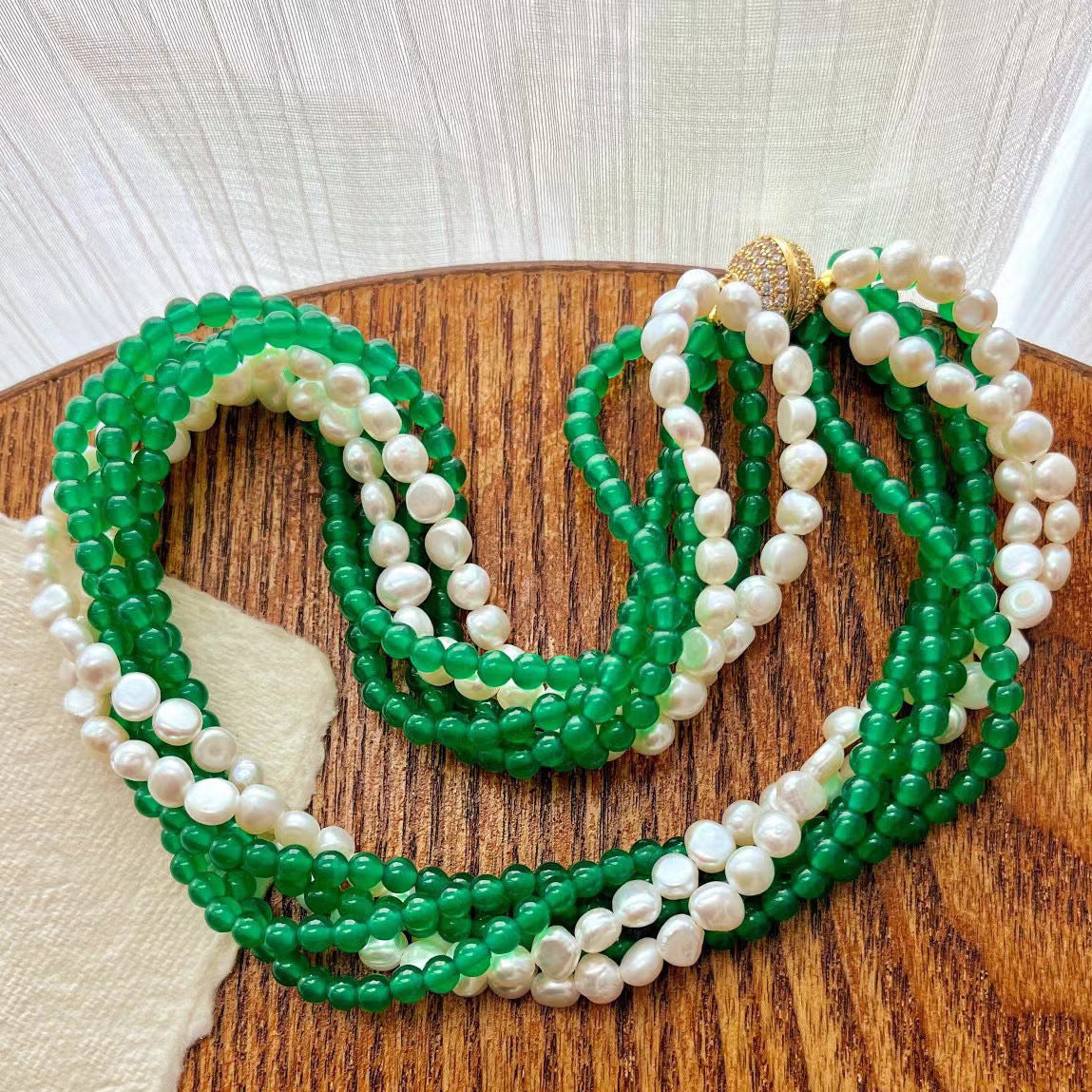 Emerald Grace – Twisted Freshwater Pearl Necklace