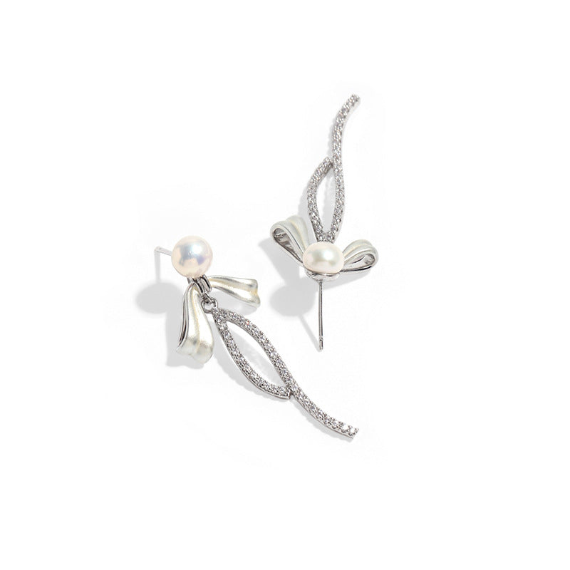 03 - Ribbon Flow – Freshwater Pearl Earrings.