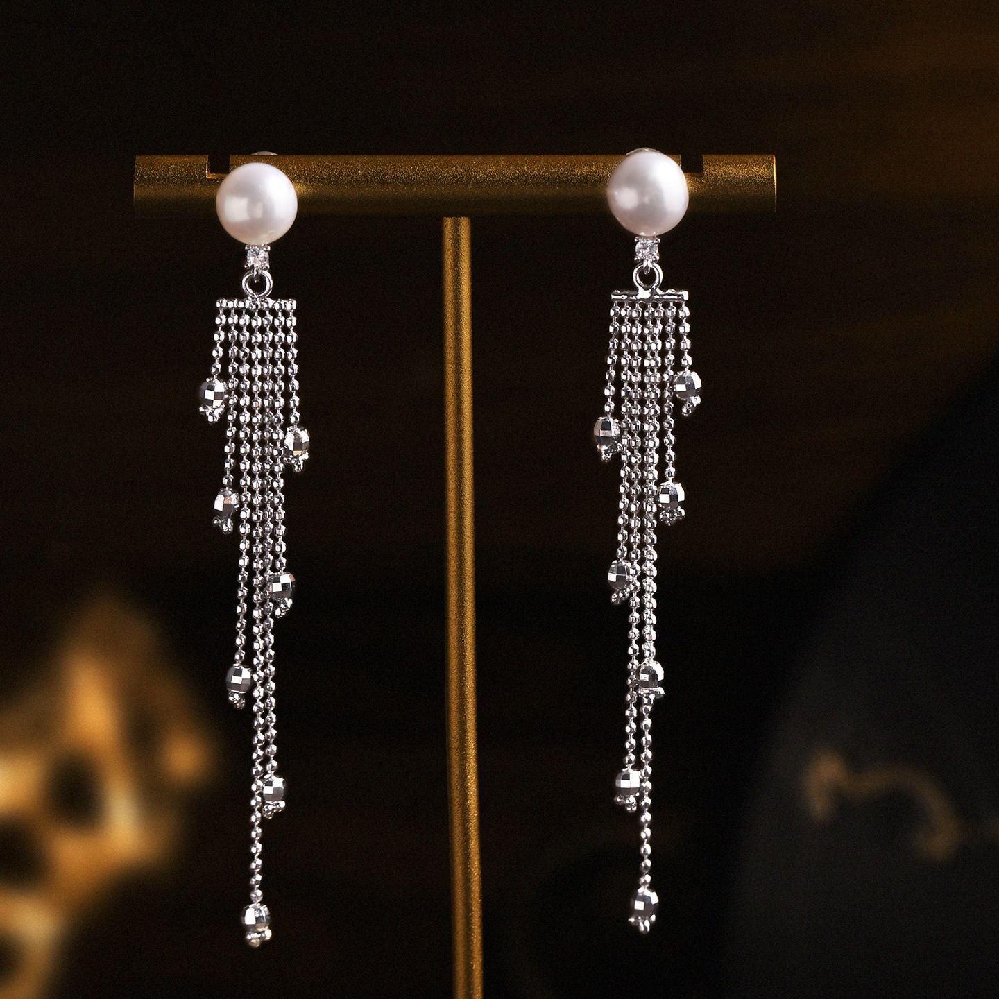 Cascade Grace – 7mm Freshwater Pearl Earrings