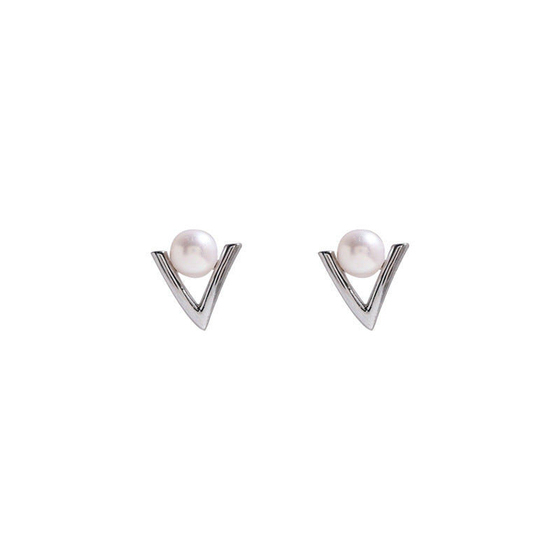 09 - Frame Vision – Freshwater Pearl Earrings