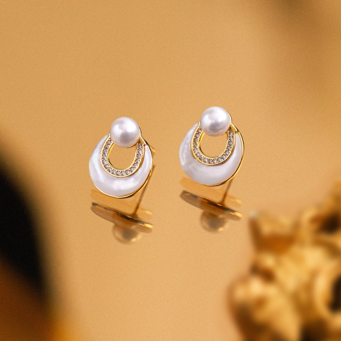 Luna Grace – 6mm Freshwater Pearl Earrings