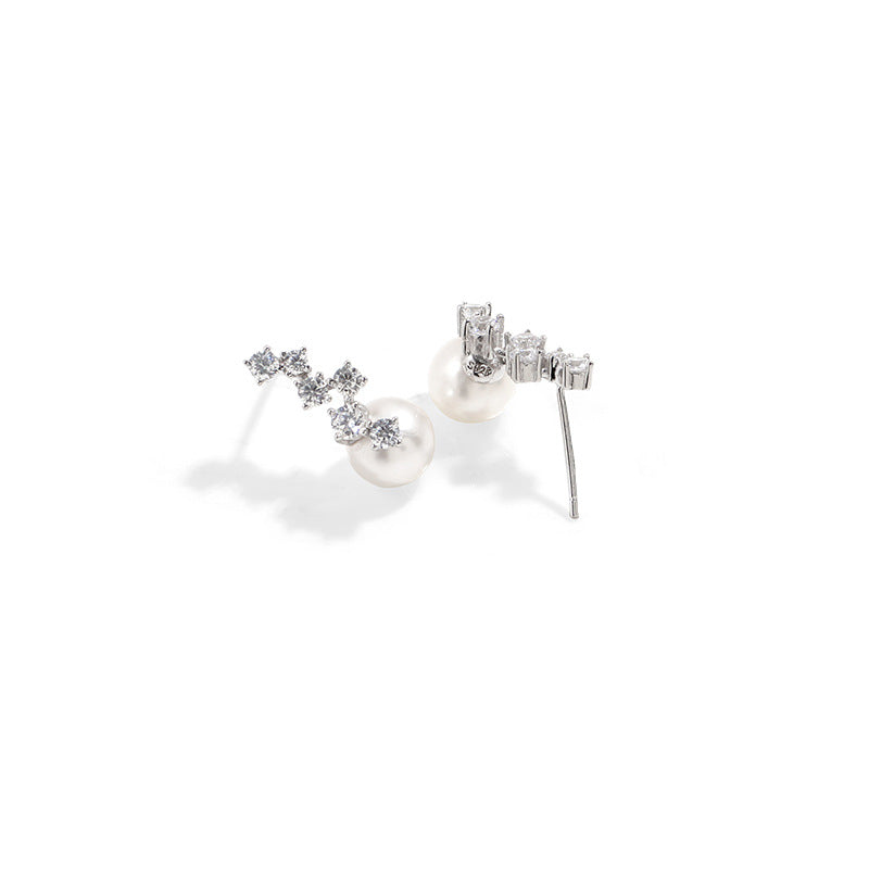 Starlit Grace – 8mm Freshwater Pearl Earrings