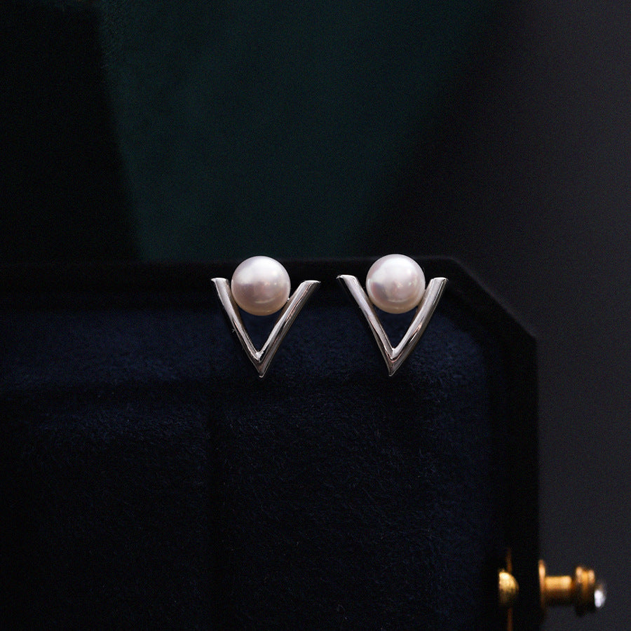 09 - Frame Vision – Freshwater Pearl Earrings