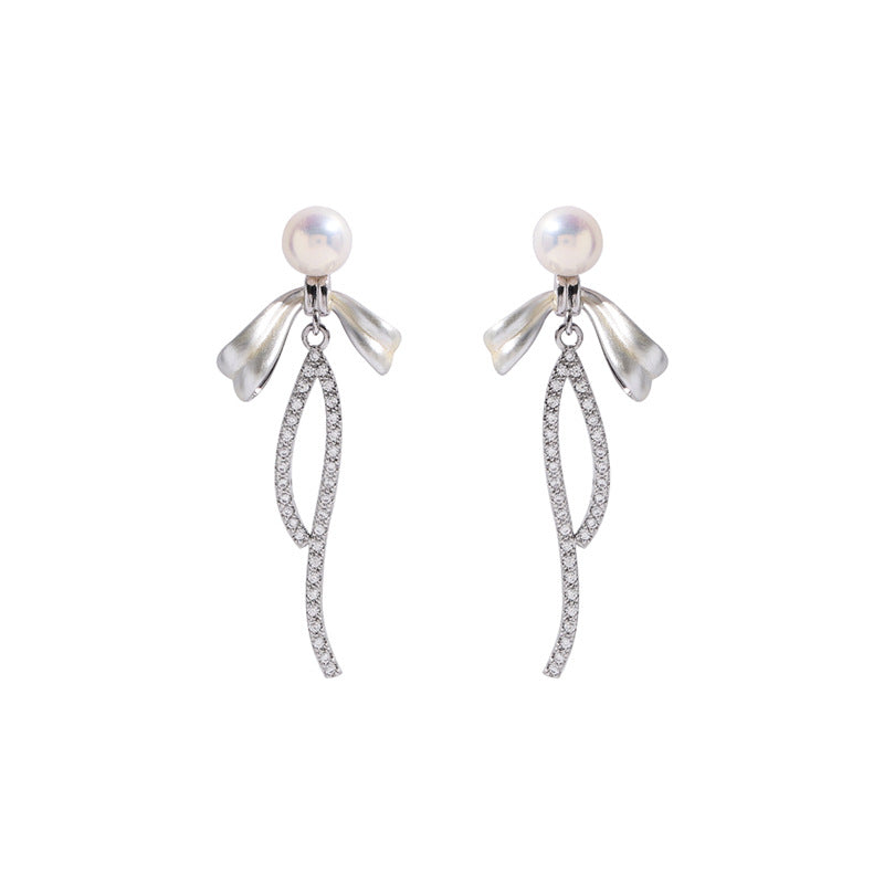 03 - Ribbon Flow – Freshwater Pearl Earrings.