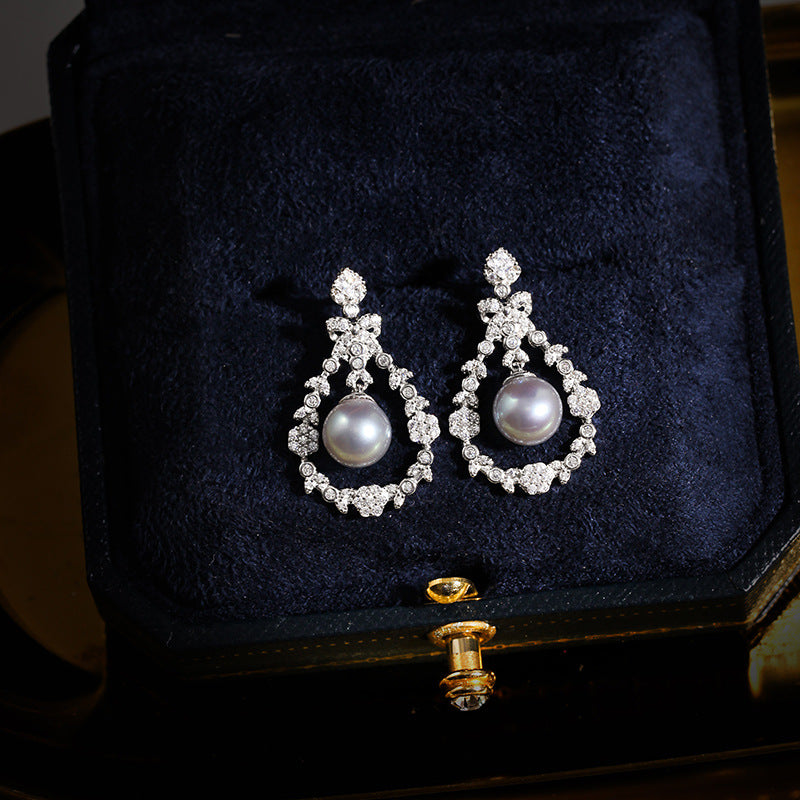 Floral Halo – Grey Freshwater Pearl Drop Earrings